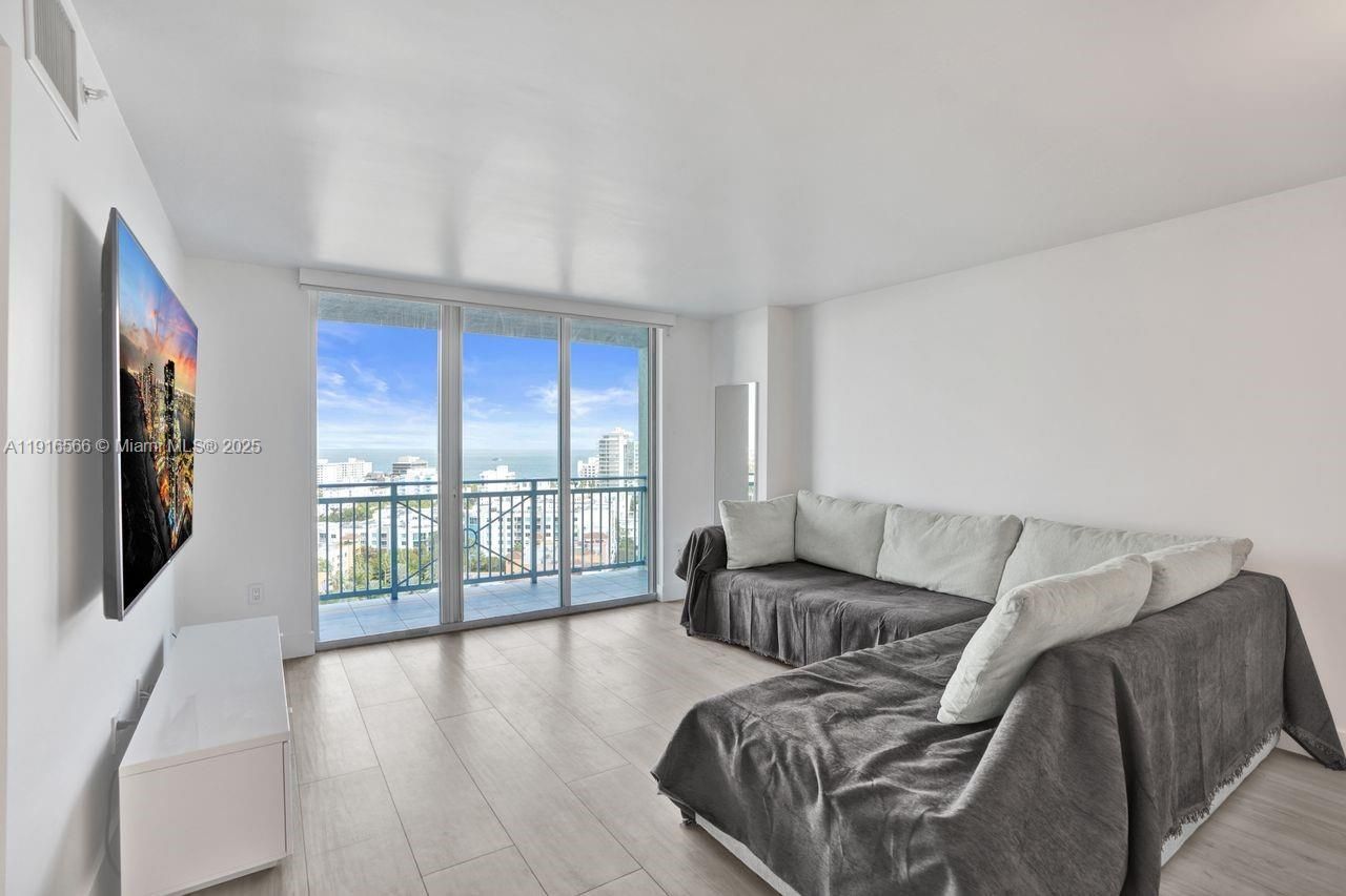 90 Alton Rd, Unit 1907, Miami Beach, FL 33139 Photo