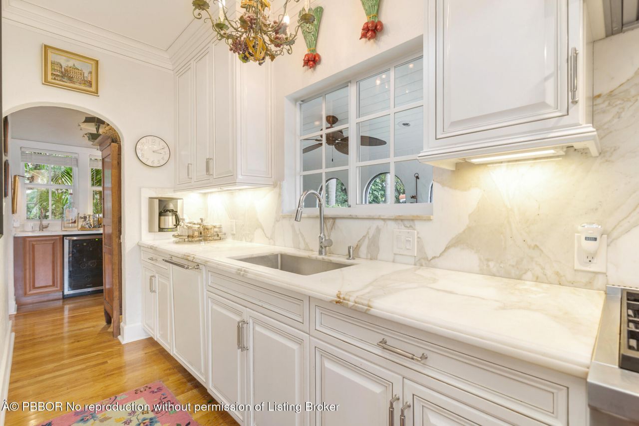 710 Flamingo Drive, West Palm Beach, FL 33401 Photo