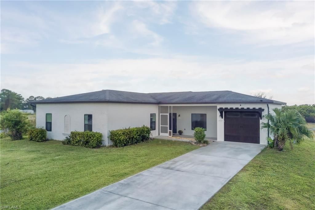 7717 16th Ter, Labelle, FL 33935 Photo