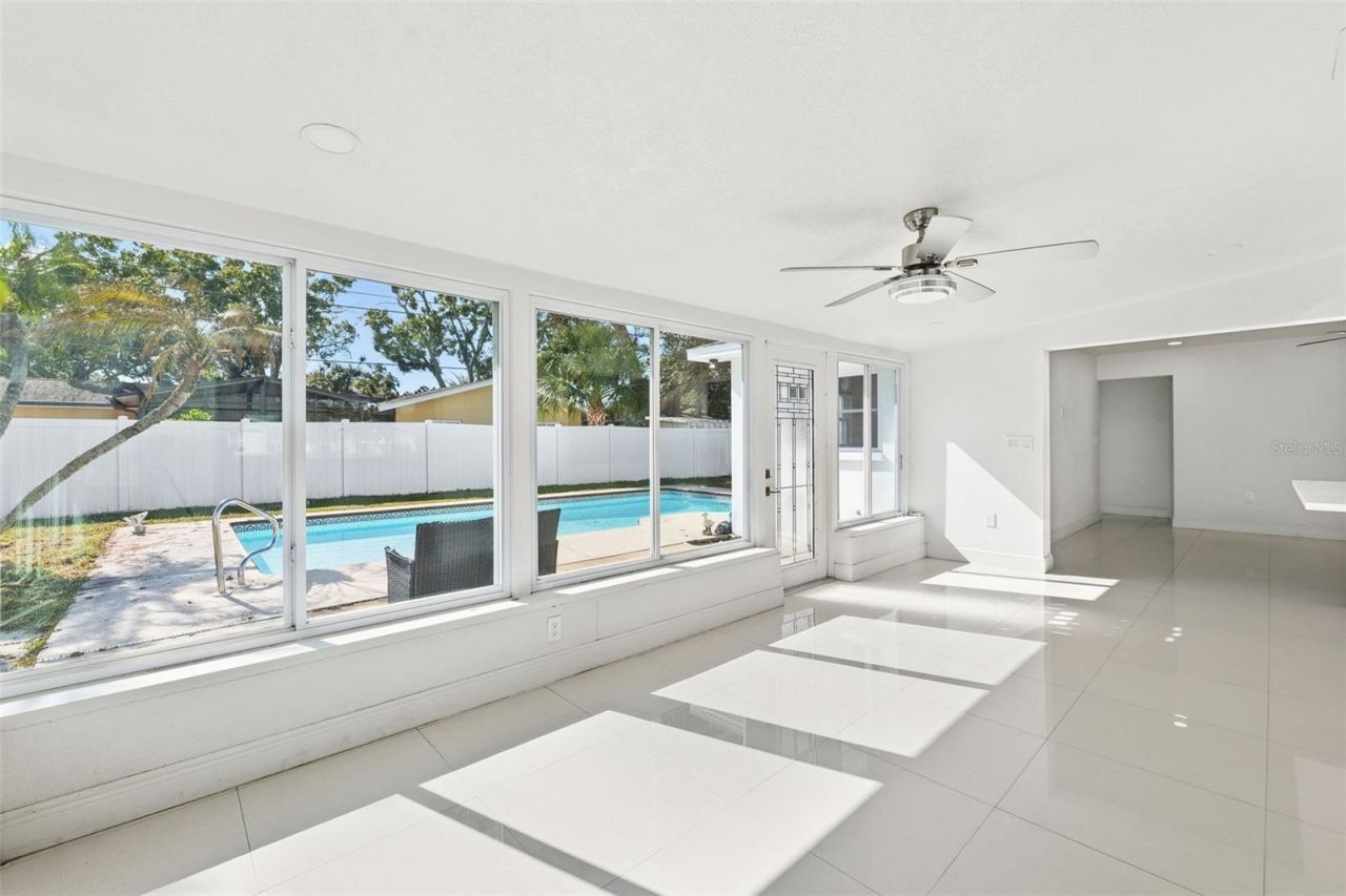 6488 30th Avenue N, Saint Petersburg, FL 33710 Photo