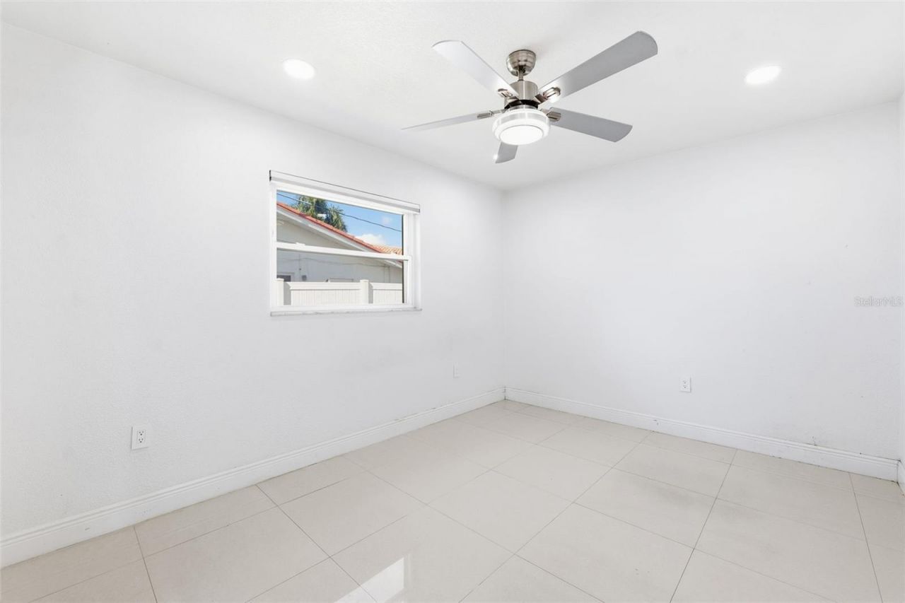 6488 30th Avenue N, Saint Petersburg, FL 33710 Photo