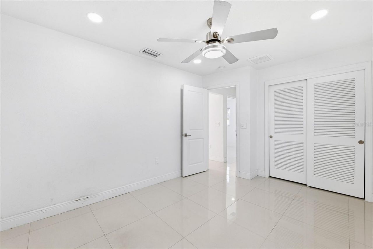 6488 30th Avenue N, Saint Petersburg, FL 33710 Photo