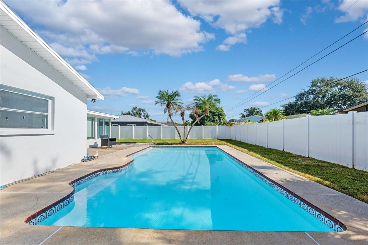 6488 30th Avenue N, Saint Petersburg, FL 33710 Photo