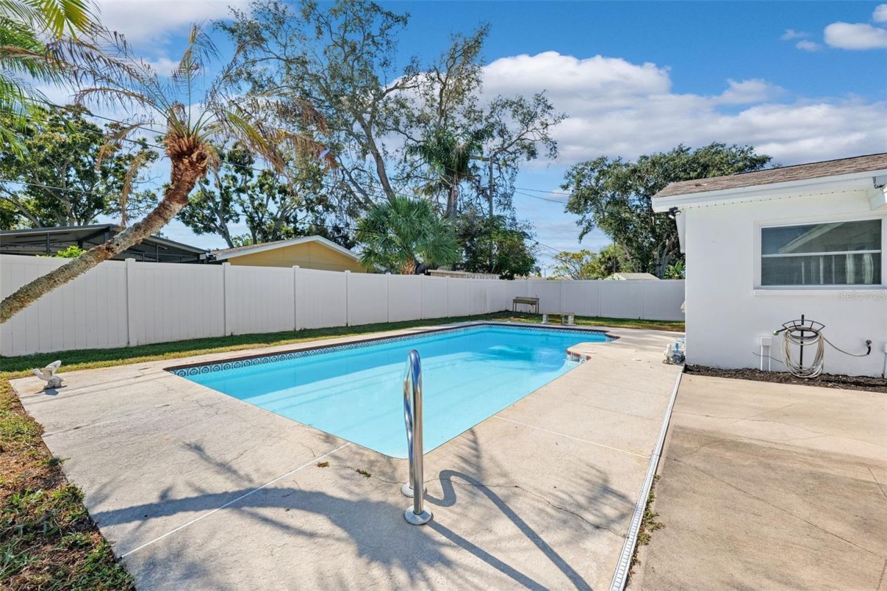 6488 30th Avenue N, Saint Petersburg, FL 33710 Photo