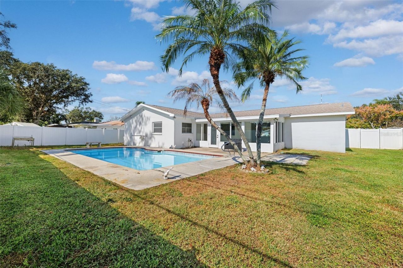 6488 30th Avenue N, Saint Petersburg, FL 33710 Photo