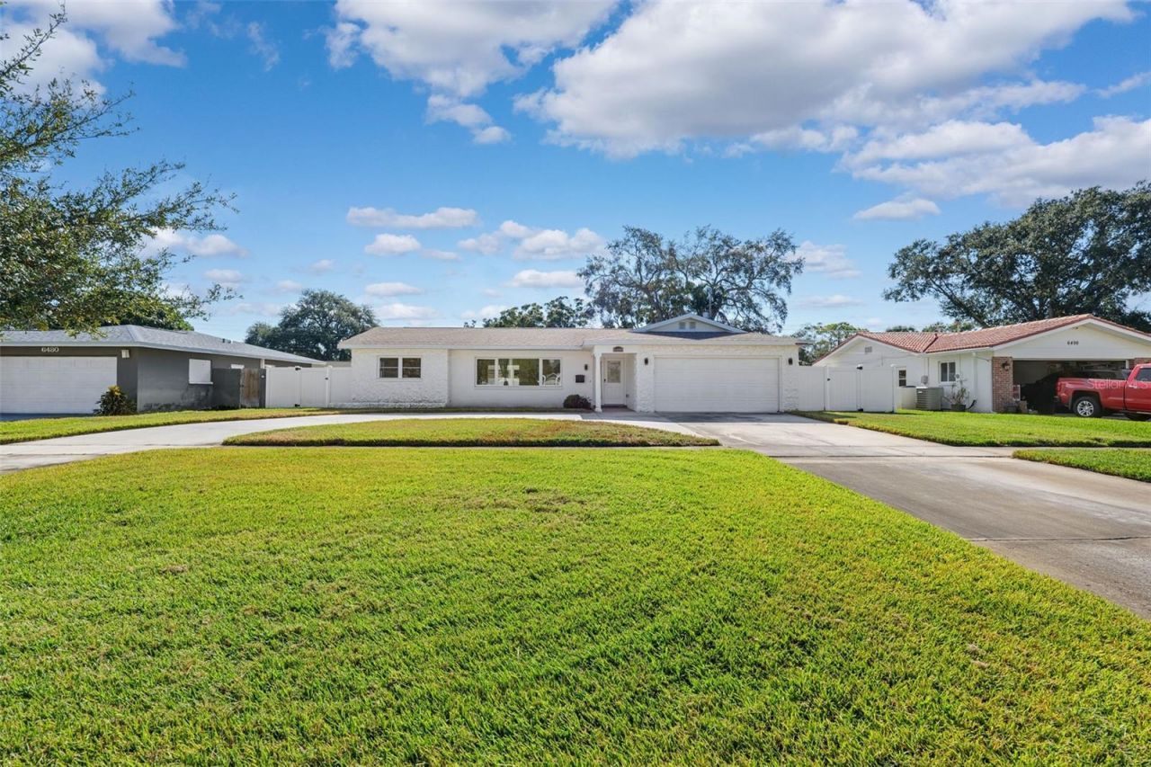 6488 30th Avenue N, Saint Petersburg, FL 33710 Photo