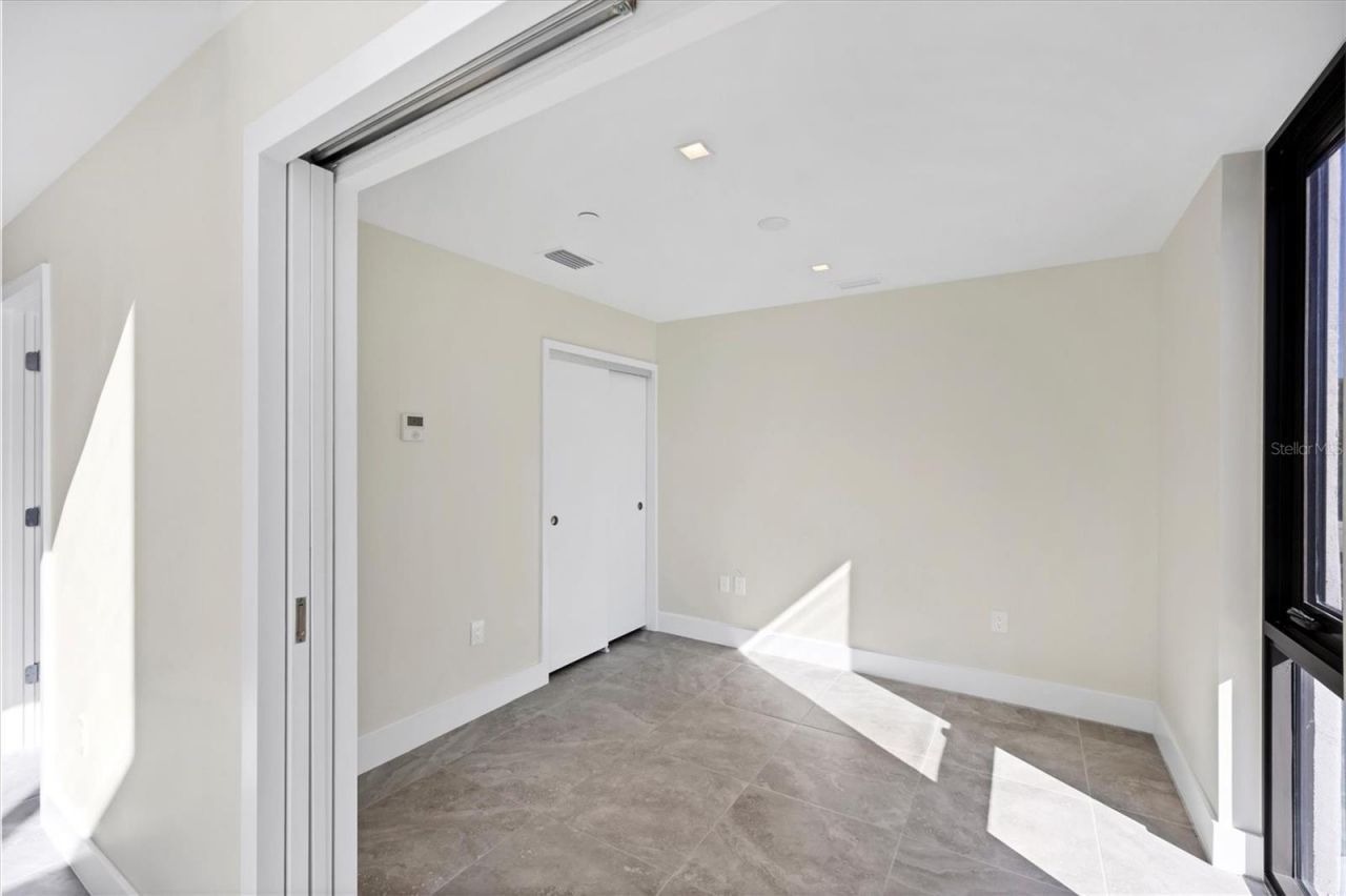 1558 4th Street, Unit 216, Sarasota, FL 34236 Photo