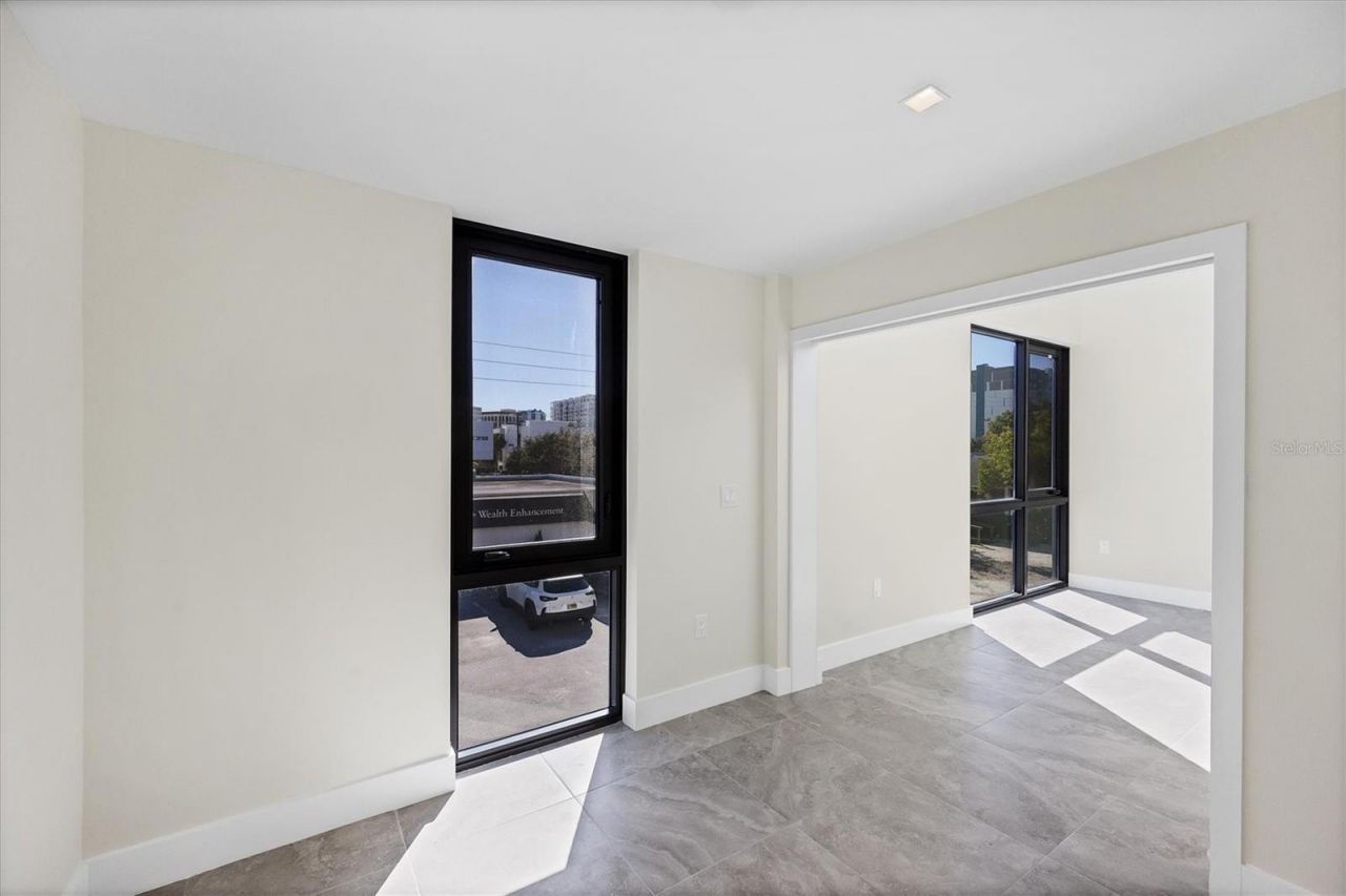 1558 4th Street, Unit 216, Sarasota, FL 34236 Photo