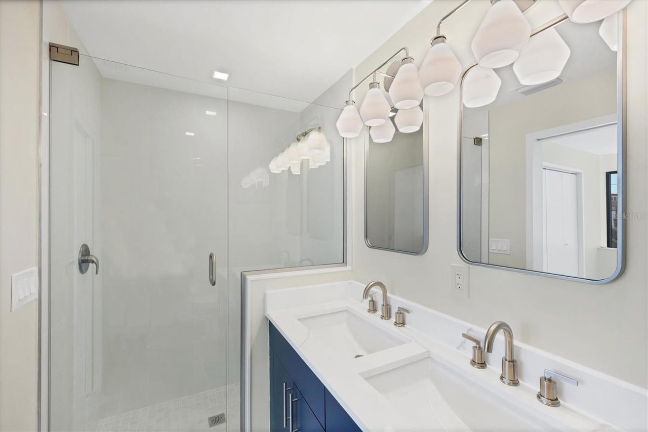 1558 4th Street, Unit 216, Sarasota, FL 34236 Photo