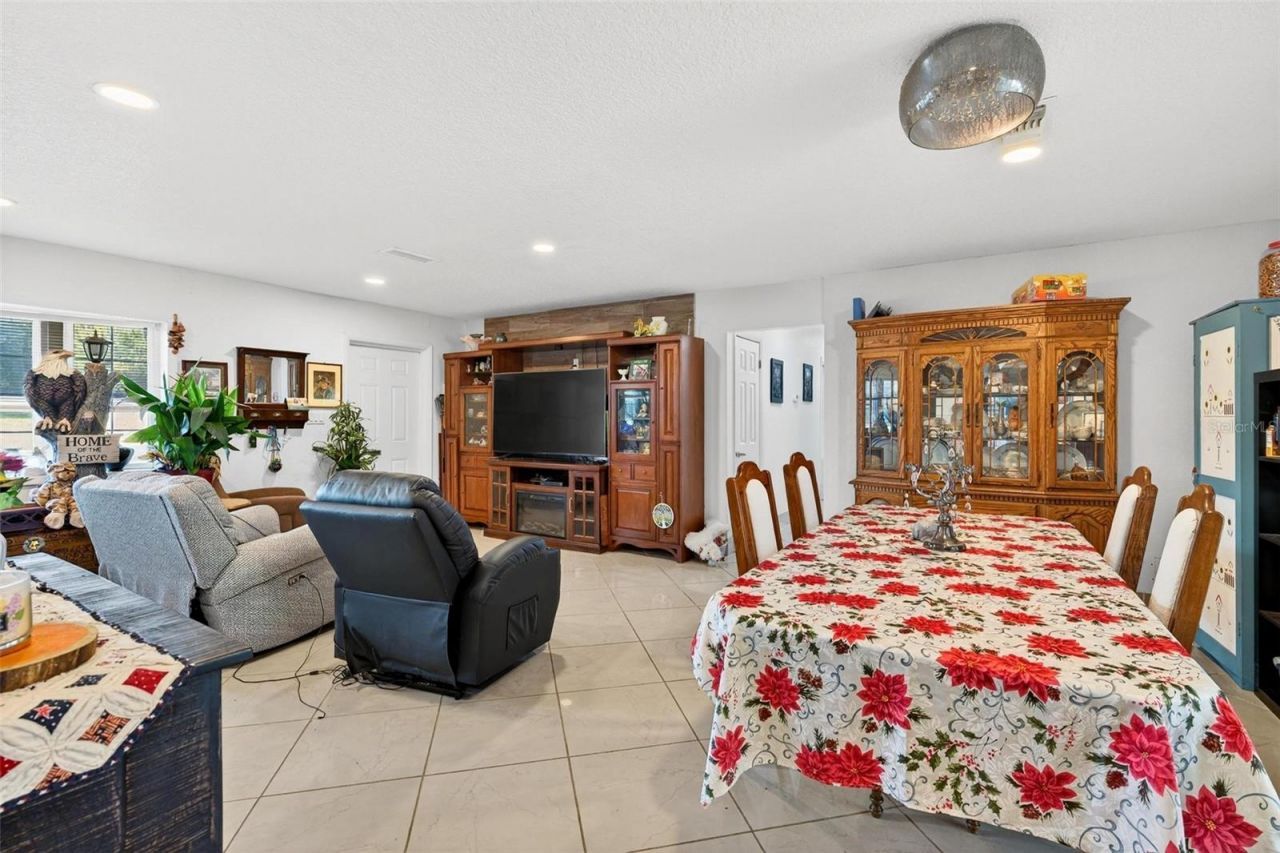 37104 County Road 452, Grand Island, FL 32735 Photo