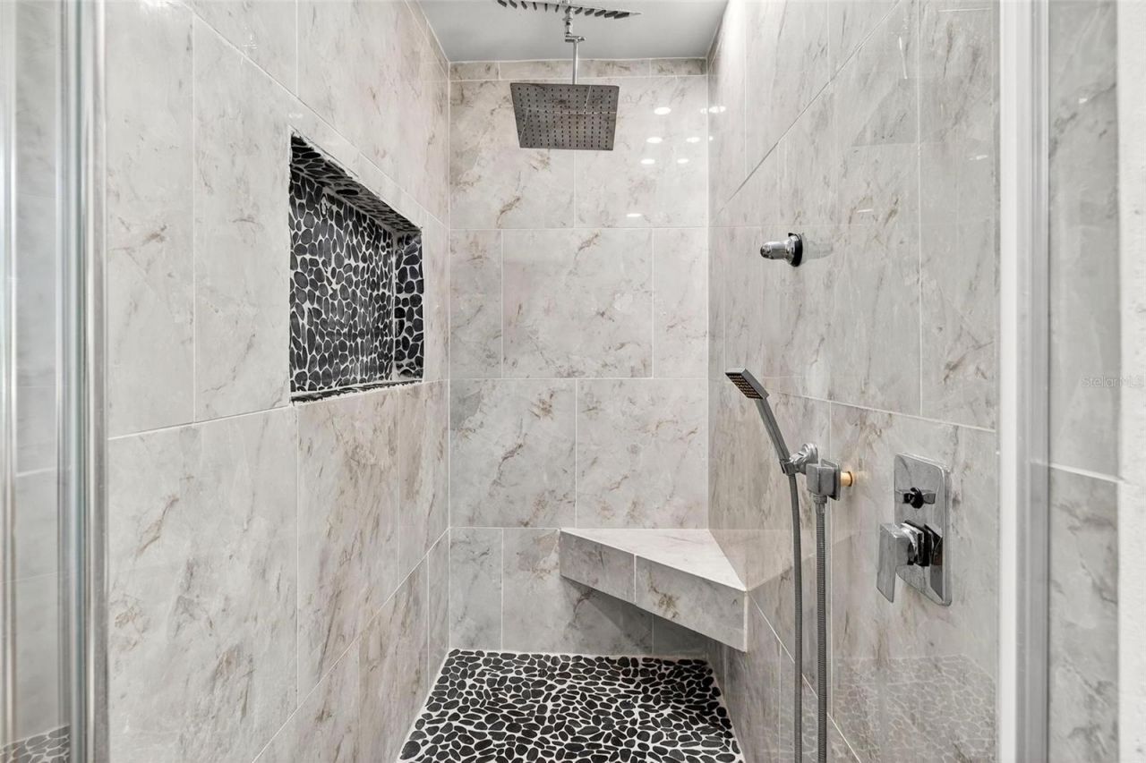 37104 County Road 452, Grand Island, FL 32735 Photo