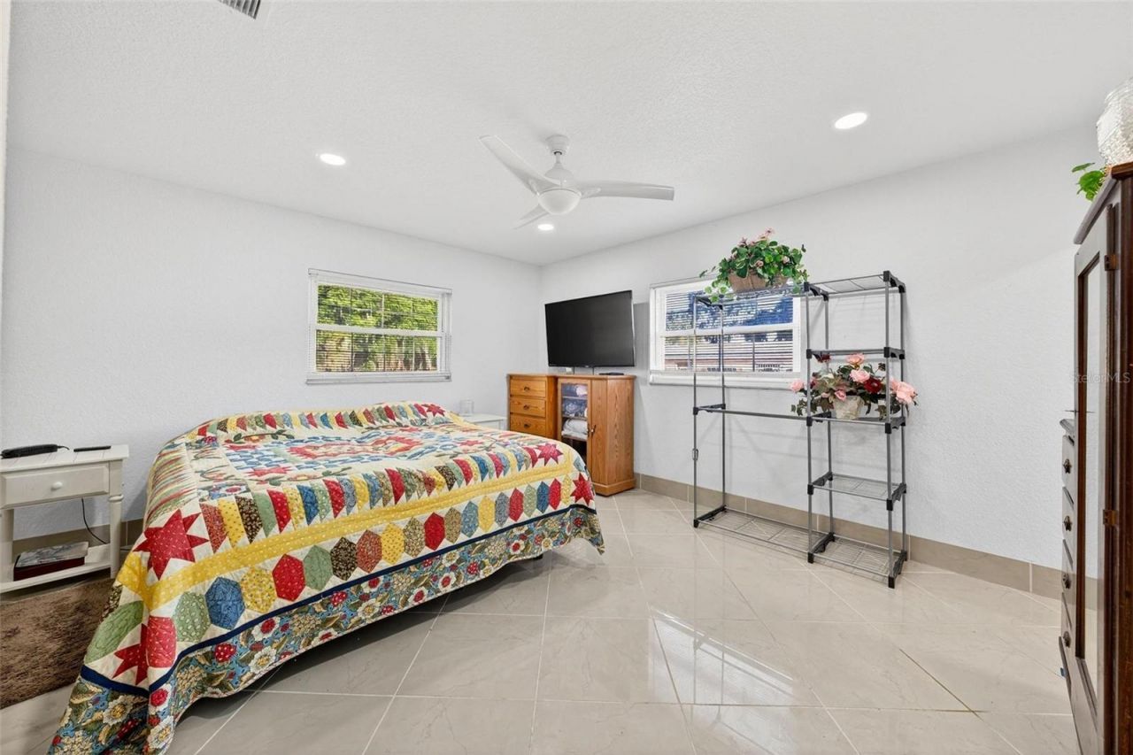 37104 County Road 452, Grand Island, FL 32735 Photo