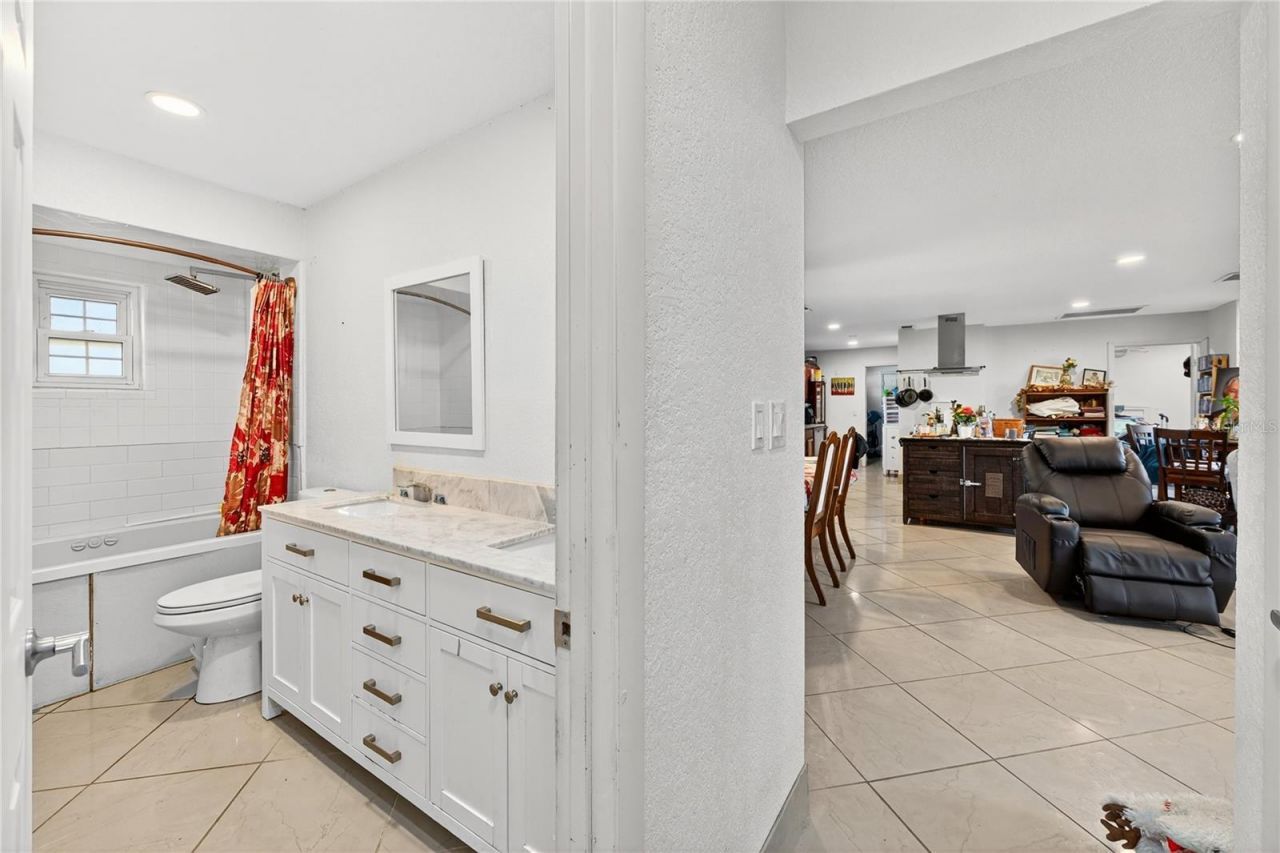 37104 County Road 452, Grand Island, FL 32735 Photo