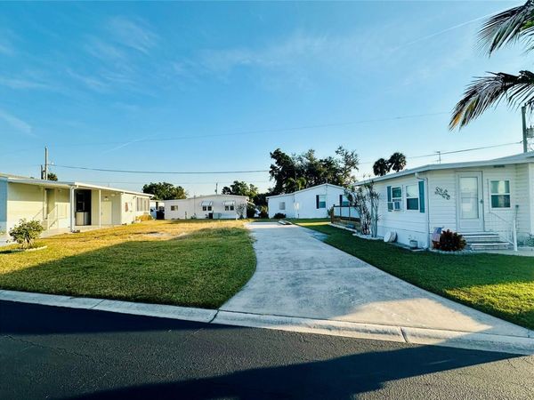 522 CENTRE STREET, PALMETTO, FL 34221