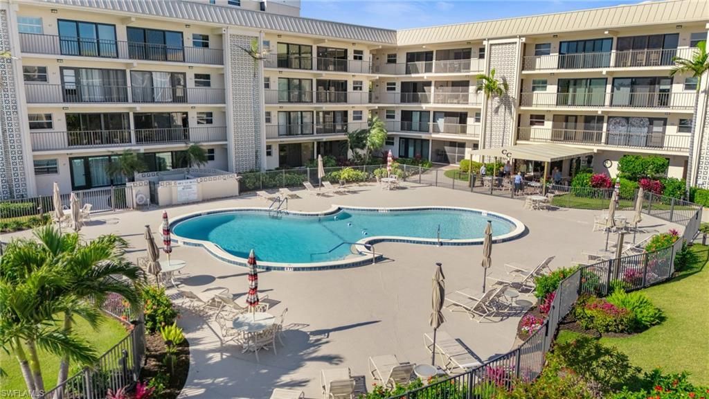 3200 Gulf Shore Blvd N, Unit 106, Naples, FL 34103 Photo