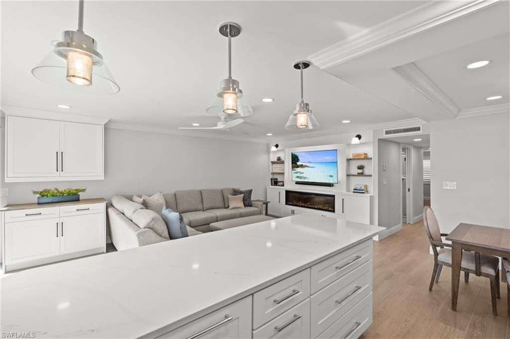 3200 Gulf Shore Blvd N, Unit 106, Naples, FL 34103 Photo