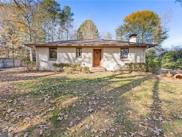 851 Eva Kennedy Road, Suwanee, GA 30024
