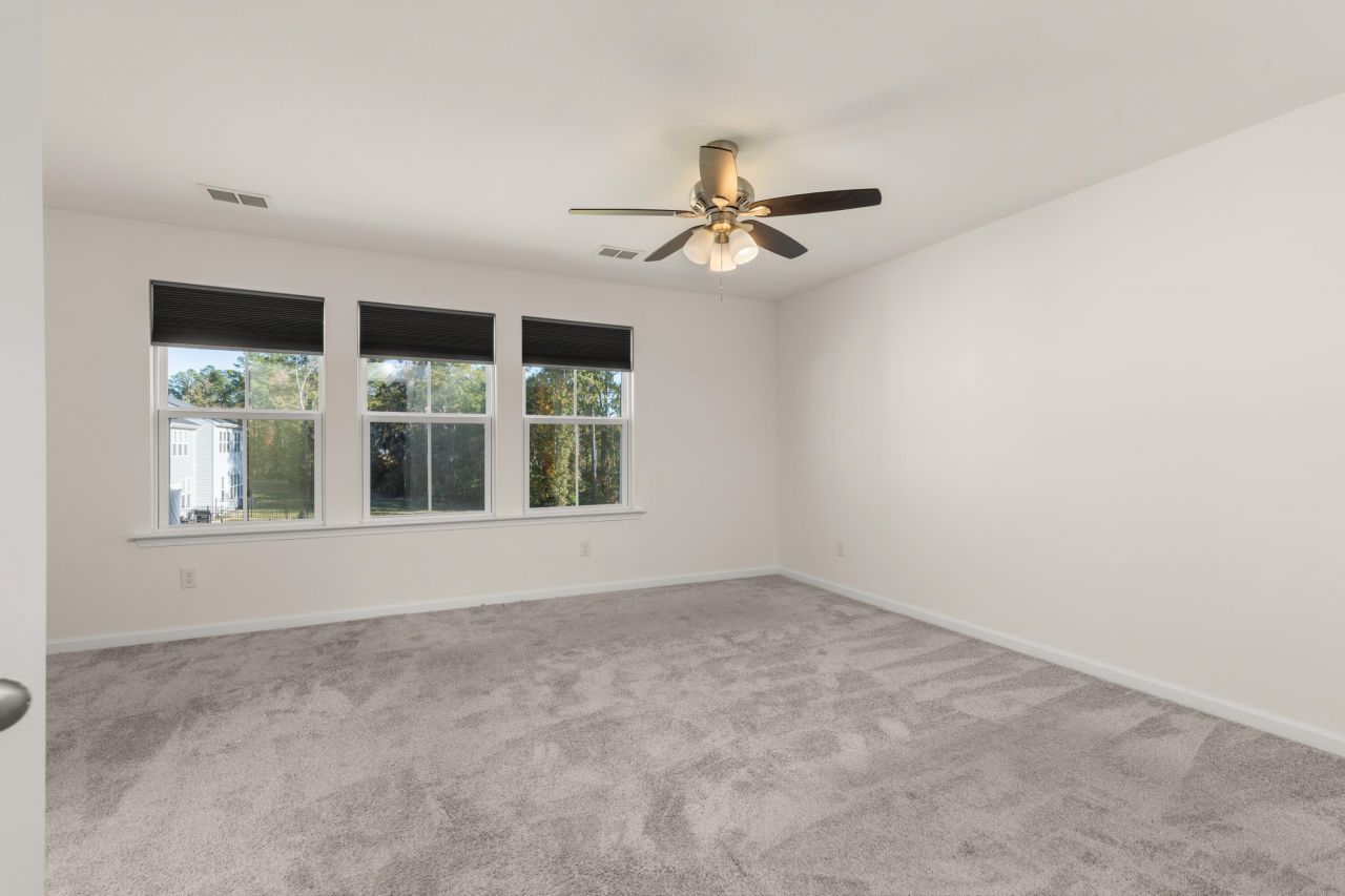 432 Trotters Lane Photo 9