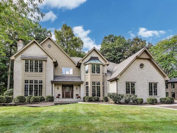 3706 Royal Fox Drive, St. Charles, IL 60174