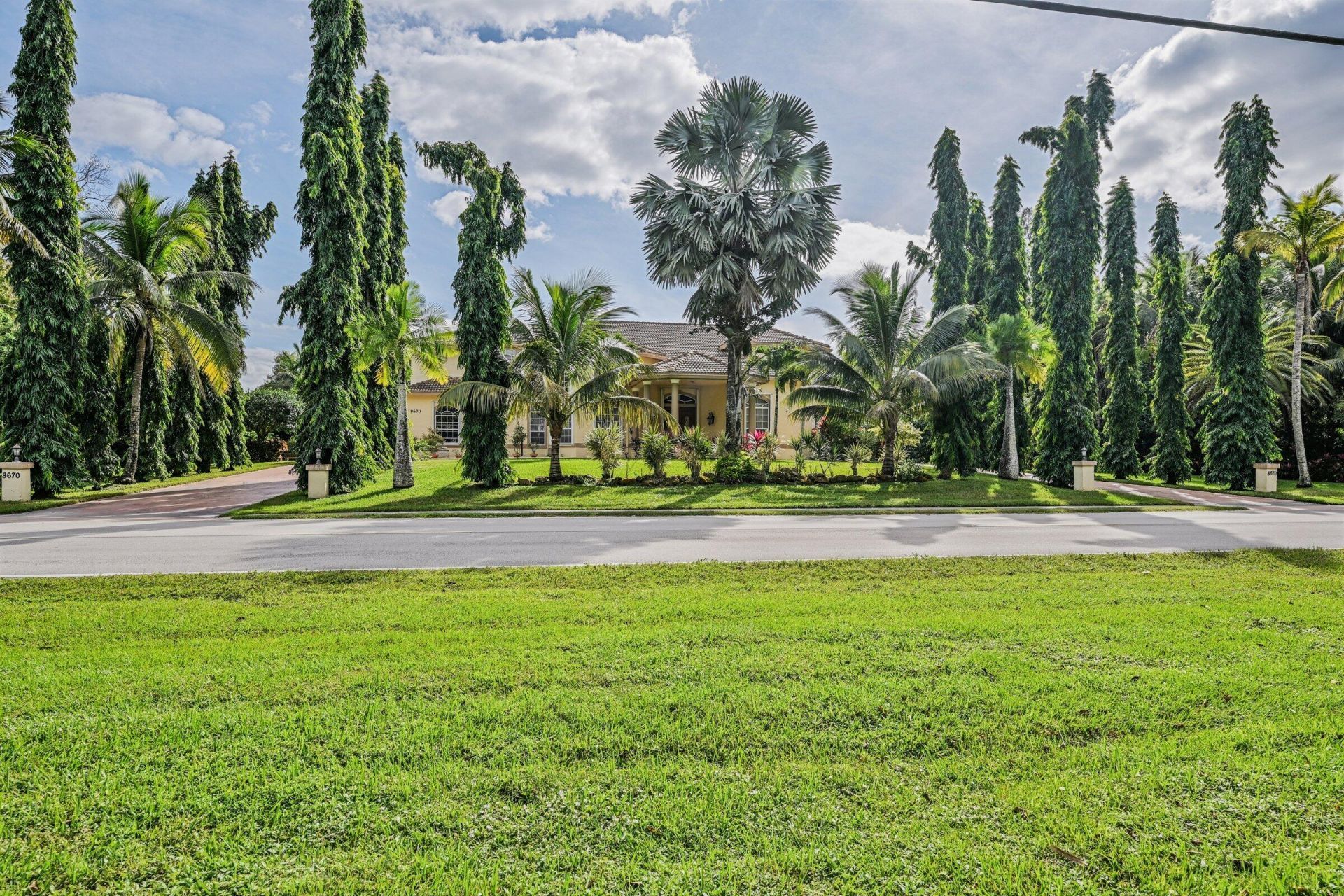 8671 155th Place N, Palm Beach Gardens, FL 33418 Photo