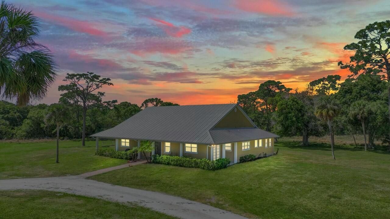 6045 21st Street Sw, Vero Beach, FL 32968 Photo