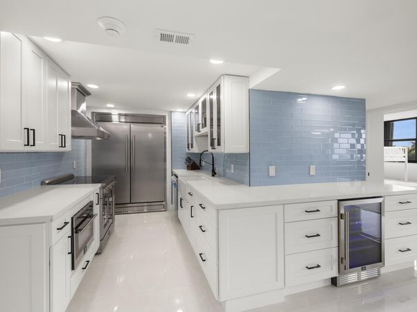 5600 N Flagler Drive, Unit 207, West Palm Beach, FL 33407