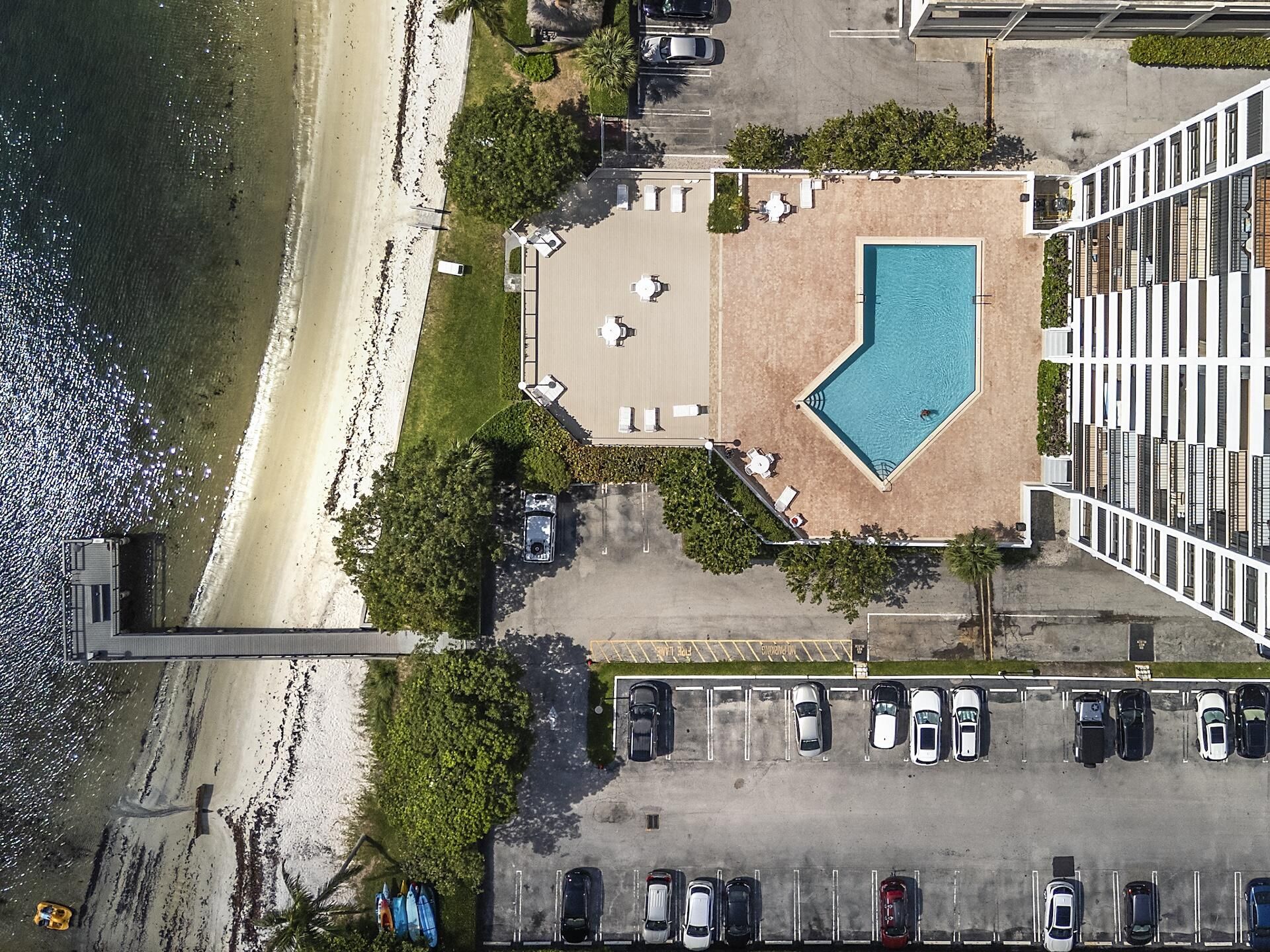 5600 N Flagler Drive, Unit 207, West Palm Beach, FL 33407 Photo