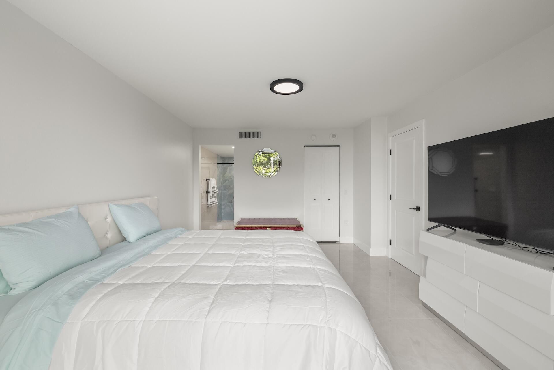 5600 N Flagler Drive, Unit 207, West Palm Beach, FL 33407 Photo