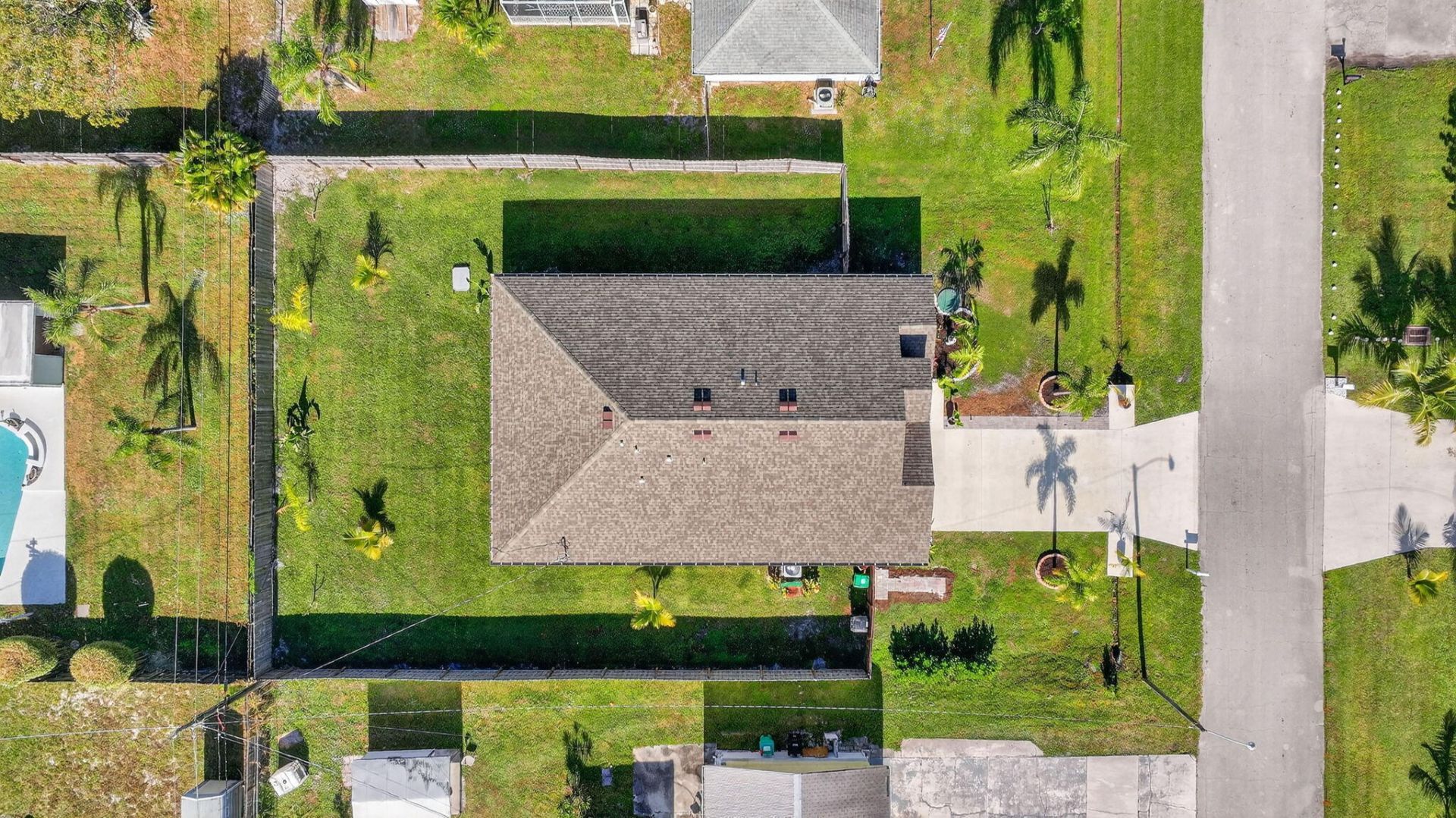 452 SE Asbury Lane, Port Saint Lucie, FL 34983 Photo