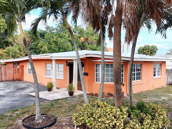 819 Colonial Road, West Palm Beach, FL 33405