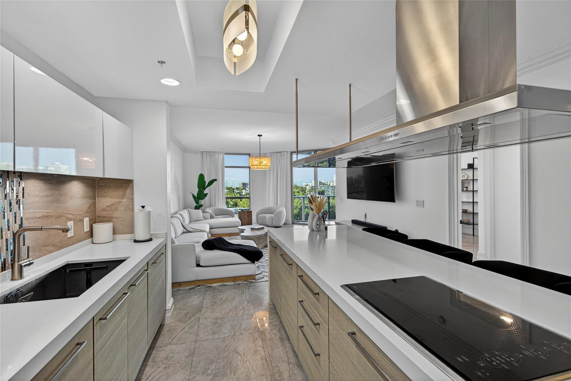 17301 Biscayne Boulevard, Unit 506, Aventura, FL 33160 Photo
