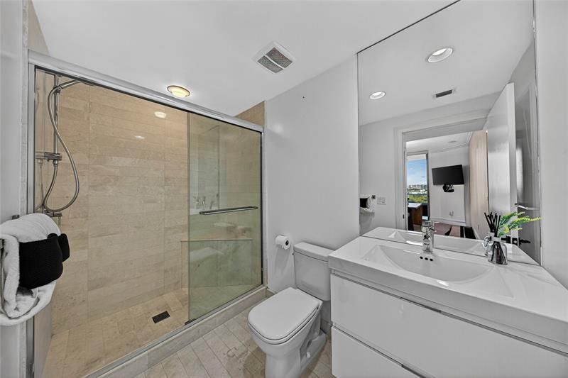 17301 Biscayne Boulevard, Unit 506, Aventura, FL 33160 Photo