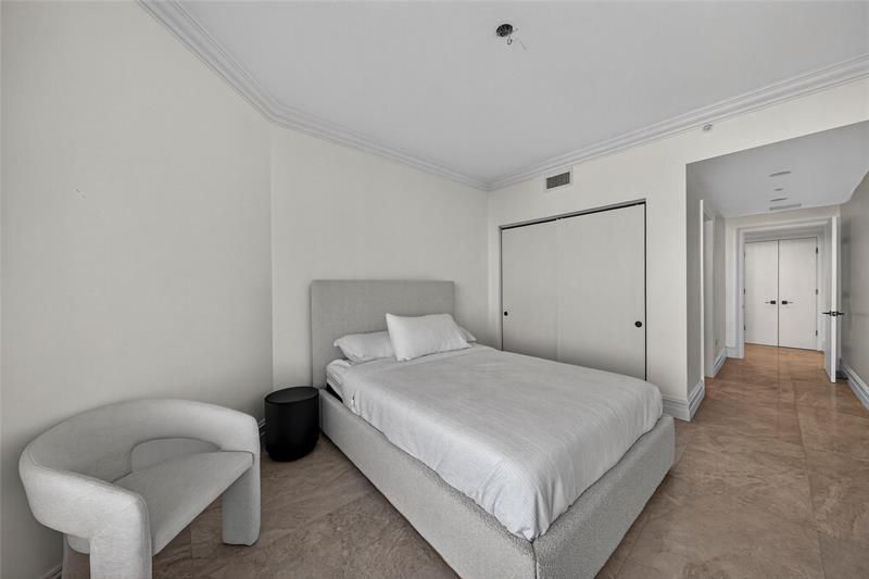 17301 Biscayne Boulevard, Unit 506, Aventura, FL 33160 Photo