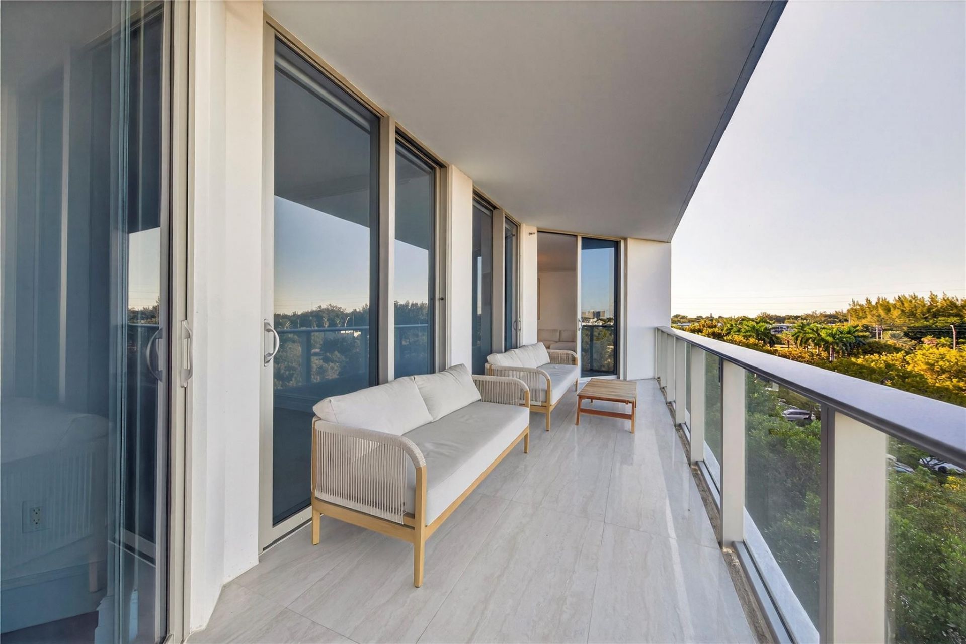 17301 Biscayne Boulevard, Unit 506, Aventura, FL 33160 Photo