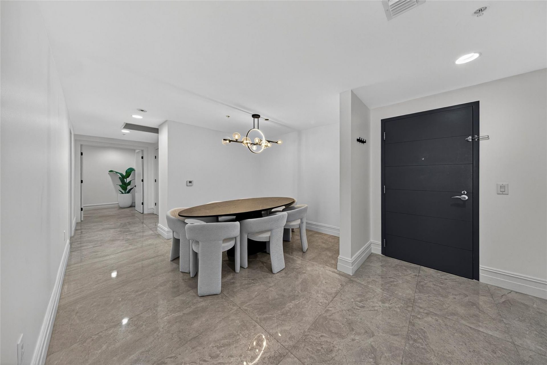 17301 Biscayne Boulevard, Unit 506, Aventura, FL 33160 Photo