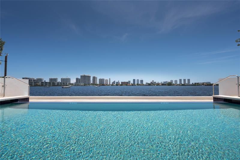 17301 Biscayne Boulevard, Unit 506, Aventura, FL 33160 Photo