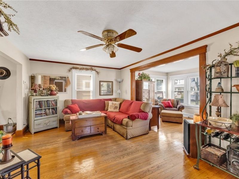 347 Kenyon Avenue, Elyria, OH 44035 Photo 11