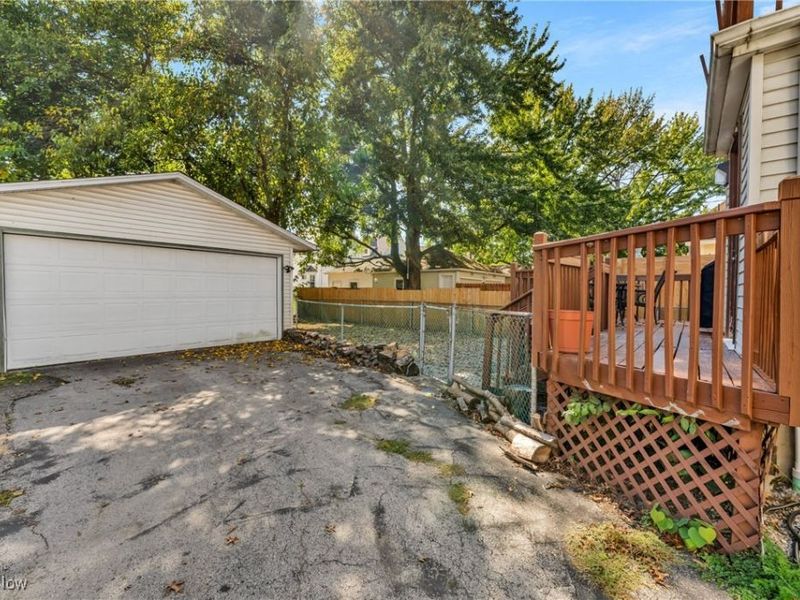 347 Kenyon Avenue, Elyria, OH 44035 Photo 24