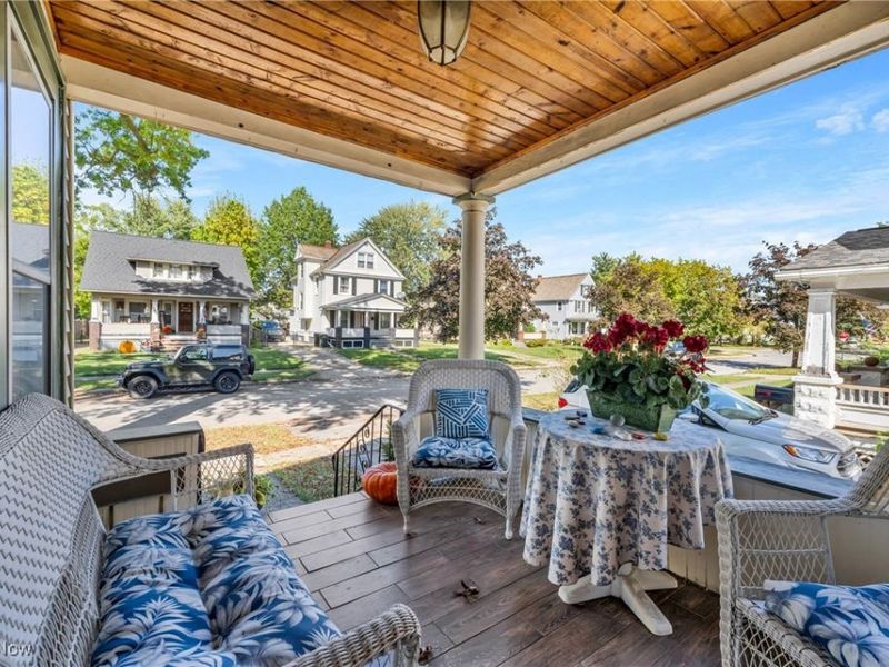 347 Kenyon Avenue, Elyria, OH 44035 Photo 3