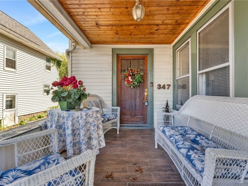 347 Kenyon Avenue, Elyria, OH 44035 Photo 4