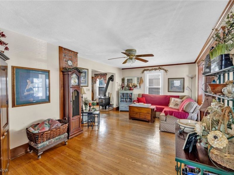 347 Kenyon Avenue, Elyria, OH 44035 Photo 5