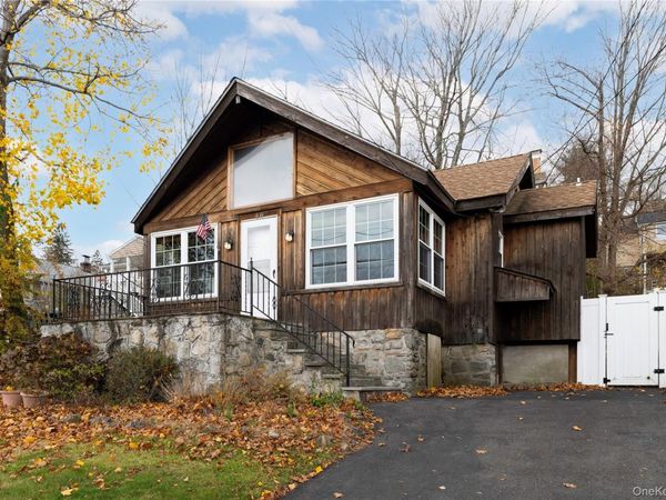 46 Entrance Way, Mahopac, NY 10541