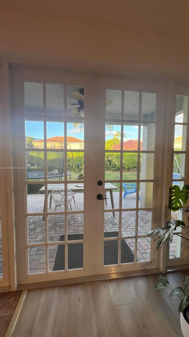 1546 Sandpiper Cir, Unit ., Weston, FL 33327 Photo