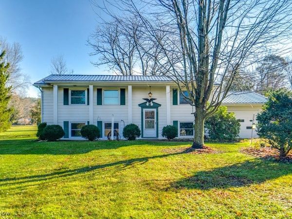 1188 Brenner Road NE, Carrollton, OH 44615