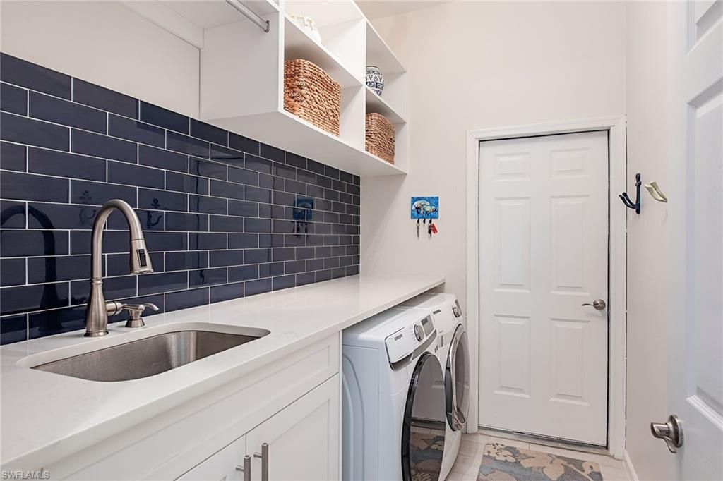 6572 Chestnut Cir, Naples, FL 34109 Photo