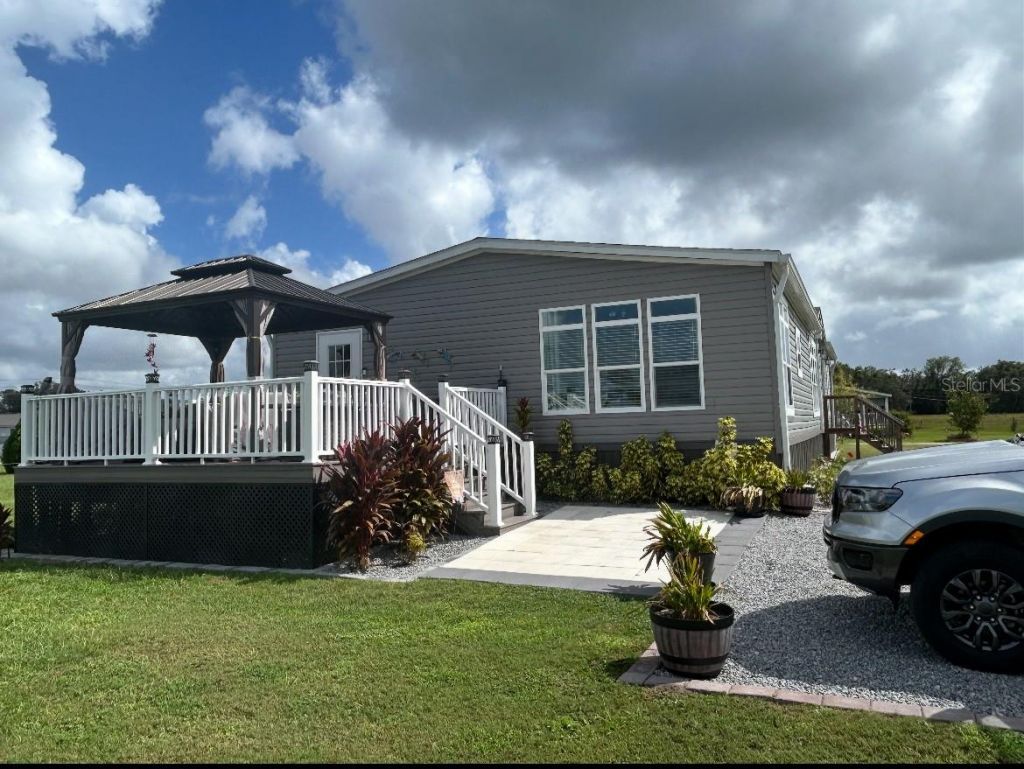 1193 NW 12th Lane, Lake Panasoffkee, FL 33538 Photo