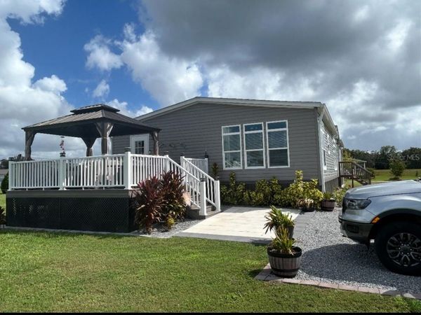 1193 NW 12TH LANE, LAKE PANASOFFKEE, FL 33538