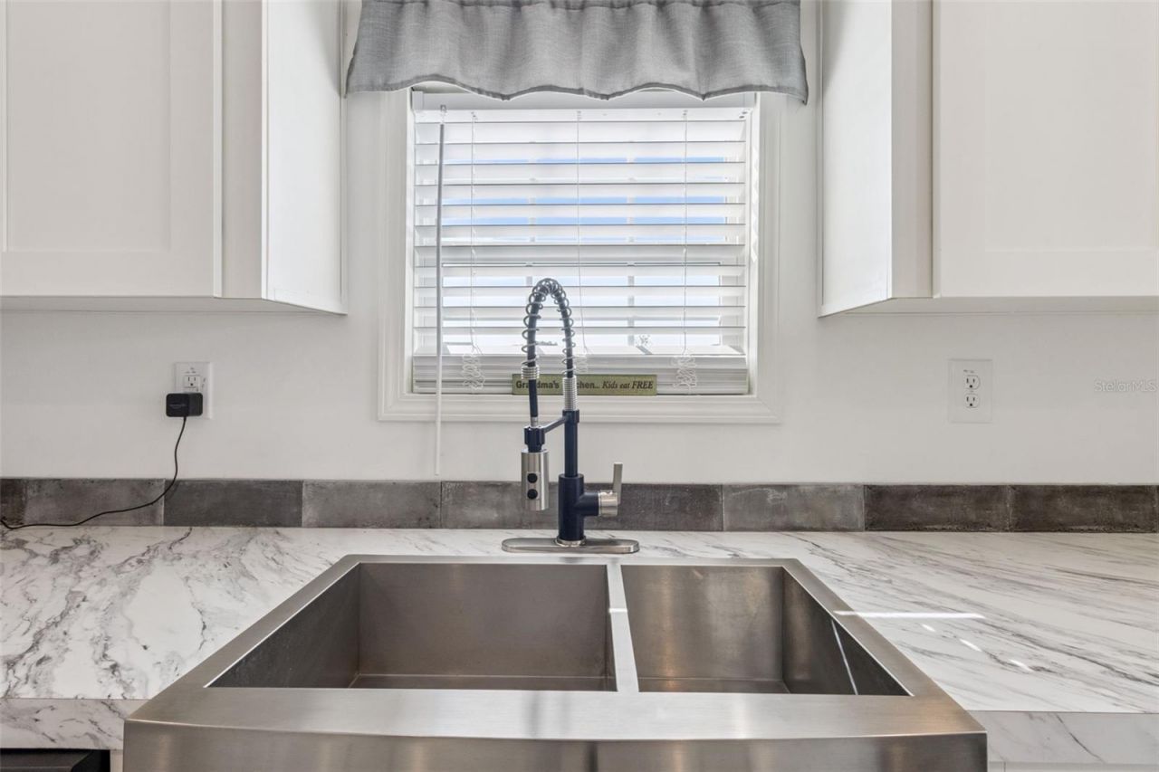 1193 NW 12th Lane, Lake Panasoffkee, FL 33538 Photo