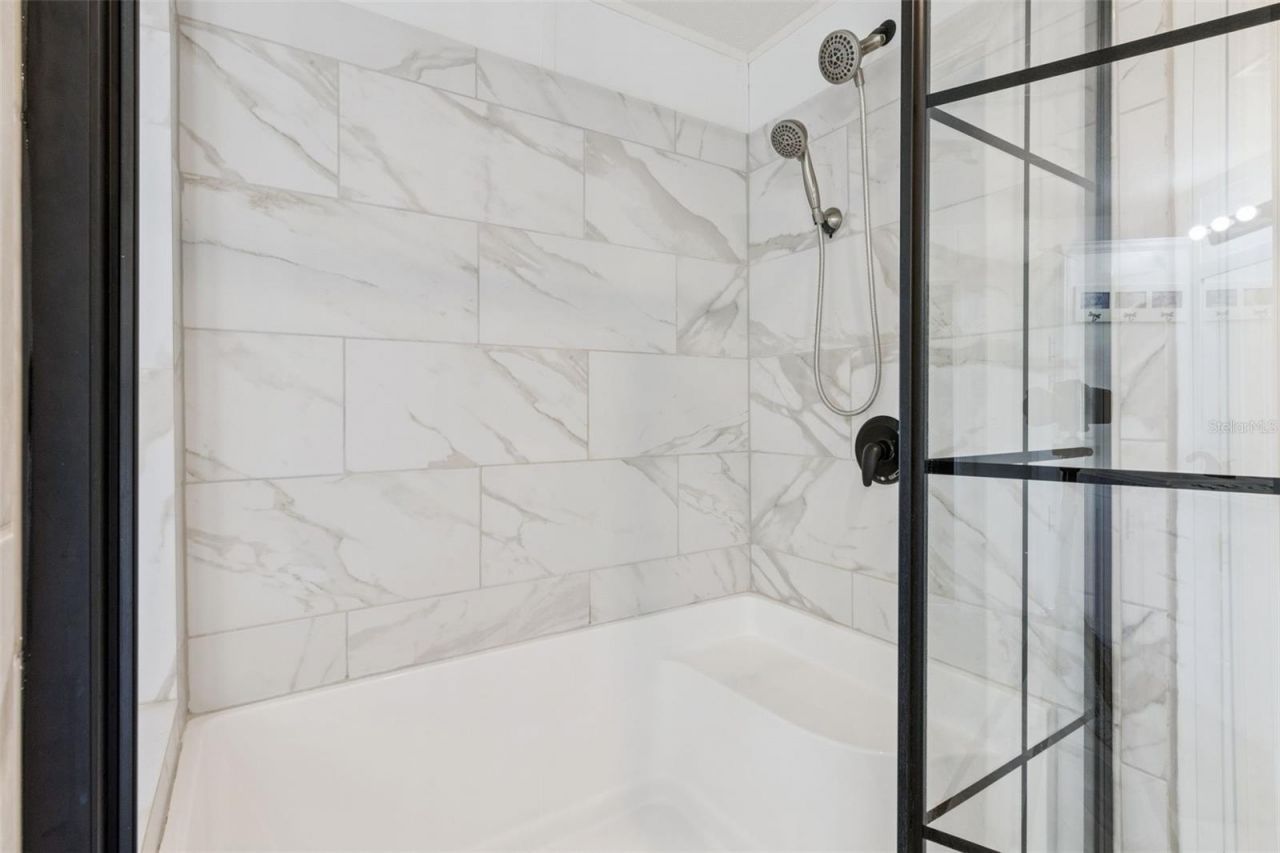 1193 NW 12th Lane, Lake Panasoffkee, FL 33538 Photo