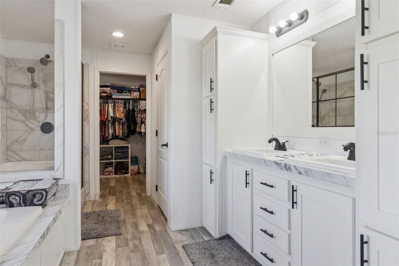 1193 NW 12th Lane, Lake Panasoffkee, FL 33538 Photo